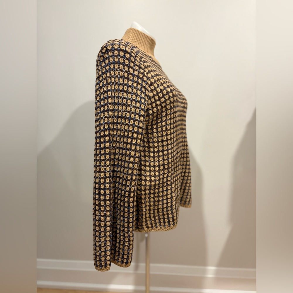 Textured Knit- Neutral Honeycomb Pattern
